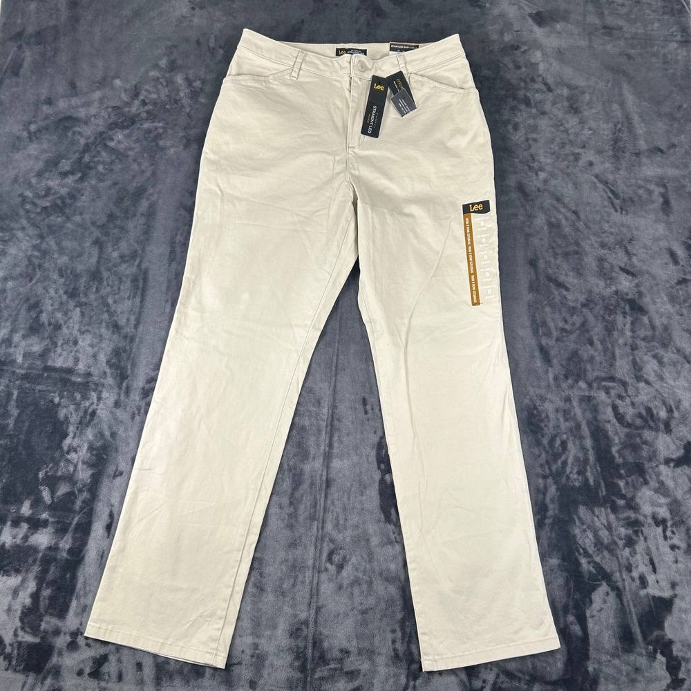 NWT Lee Straight Leg Pants Womens 8 Short Parchment Effortless Wash & Wear